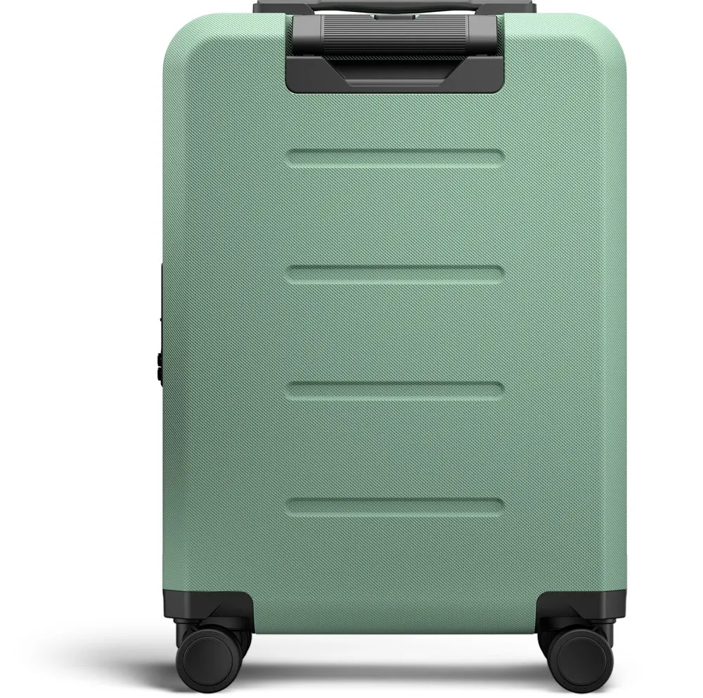 D_b_ Ramverk Carry-On 21 in. Hardside Spinner Luggage