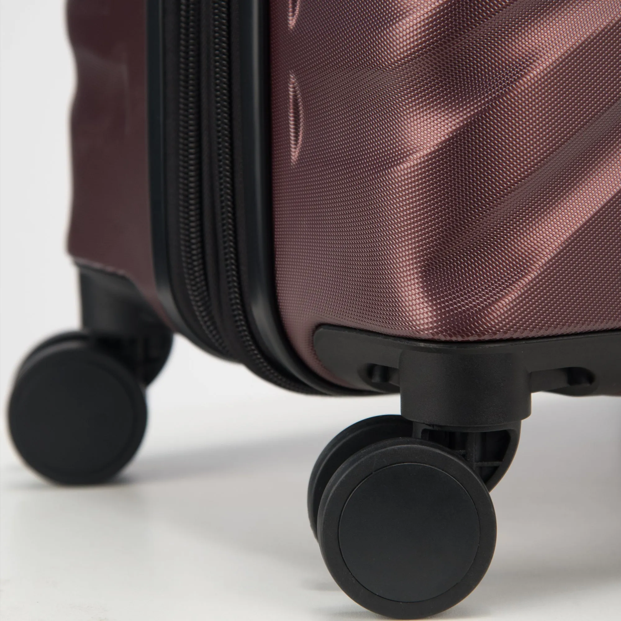 DELSEY Paris Alexis Lightweight Expandable Hardside 2 Piece Set (21"/25") 4-Wheel Luggage Sets