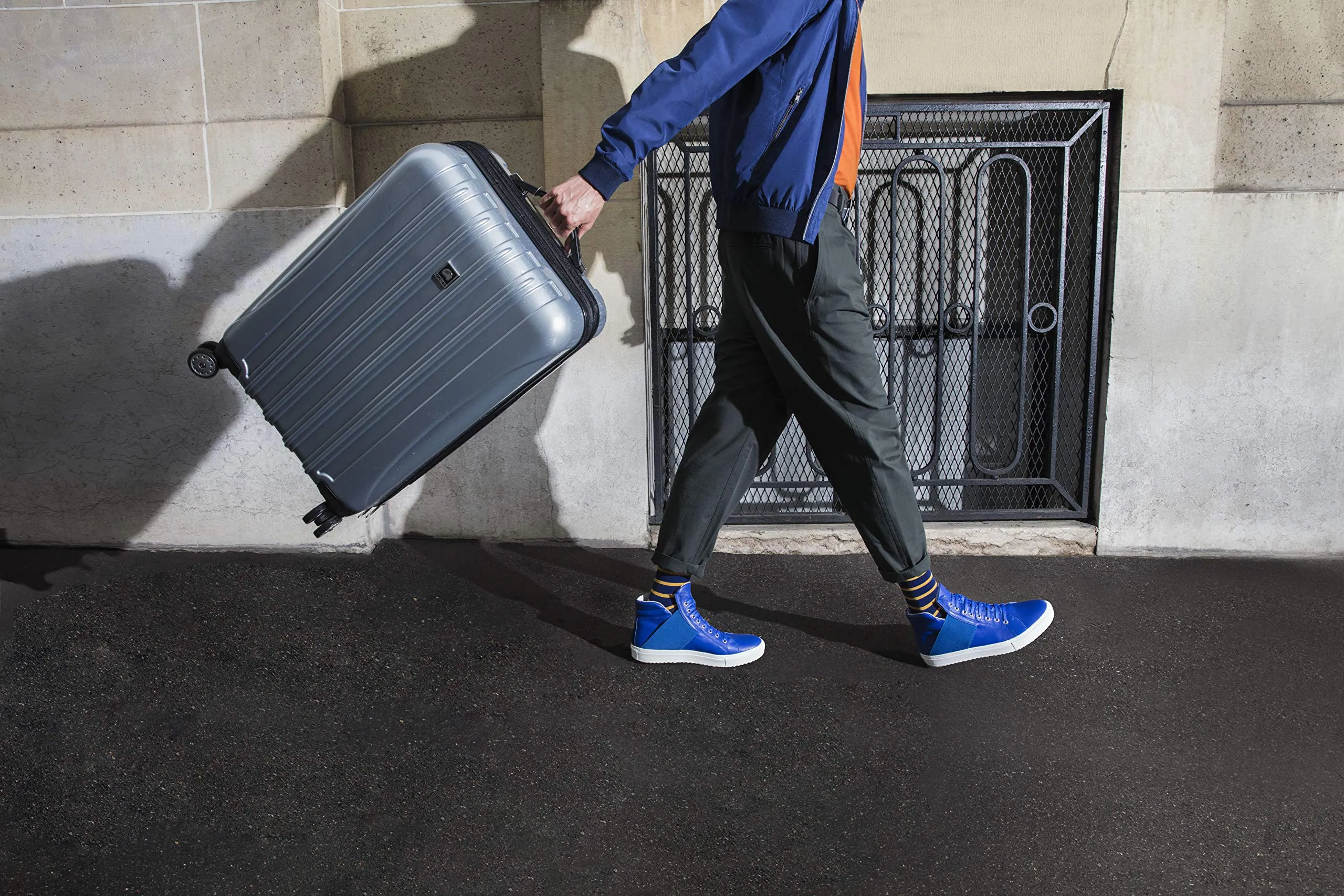 DELSEY Paris Helium Aero 21" 4-Wheel Carry-On Luggage