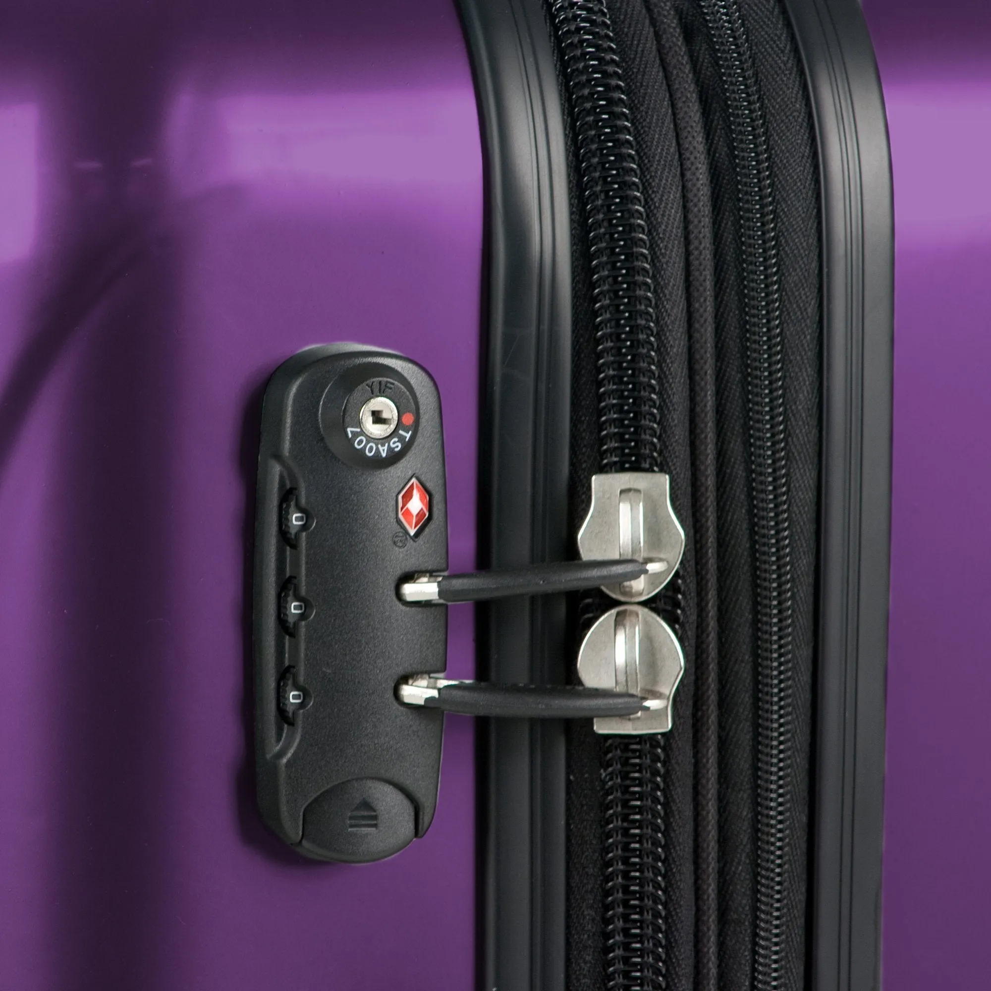 DELSEY Paris Helium Aero 21" 4-Wheel Carry-On Luggage