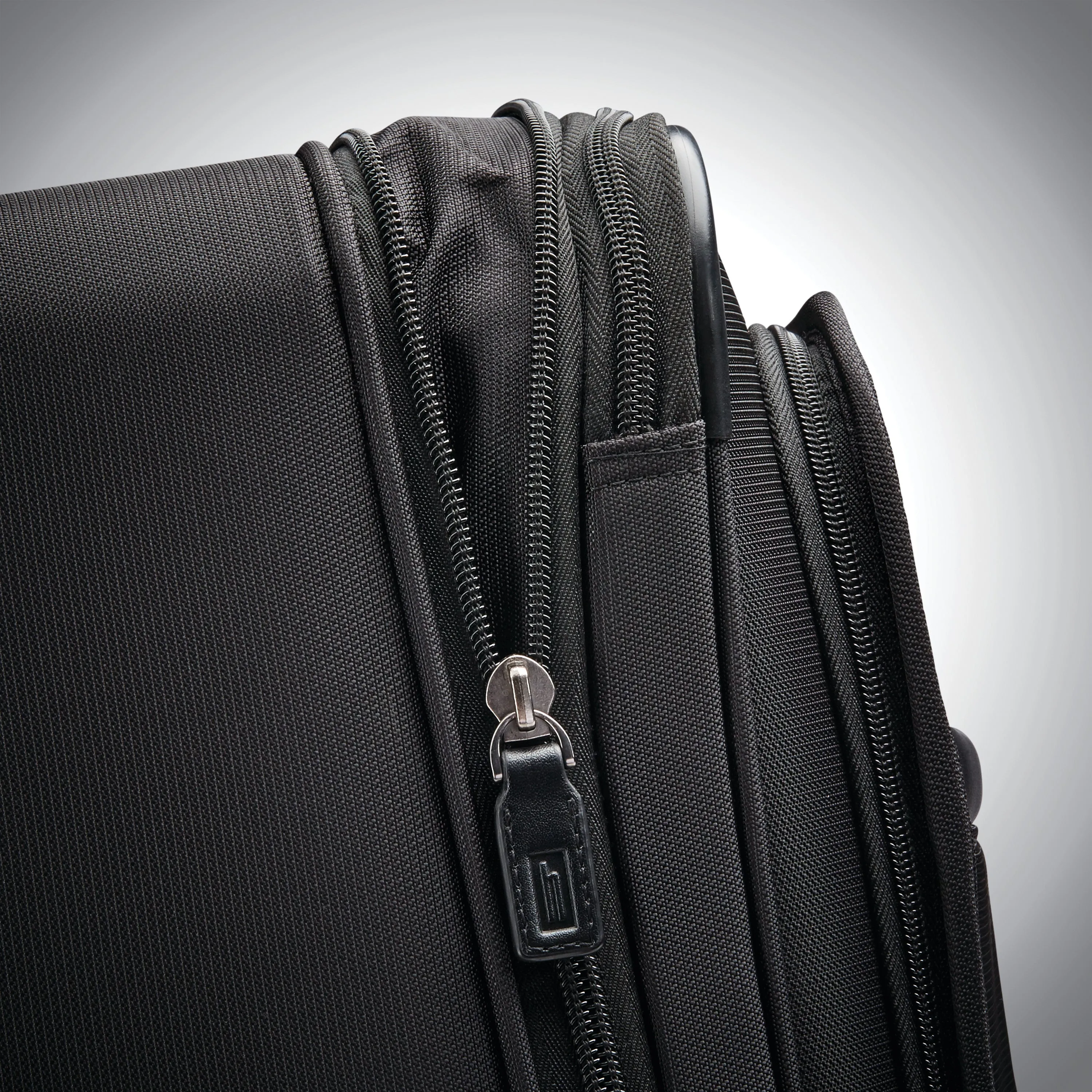 Hartmann Metropolitan 2 Global Carry-On Expandable Spinner