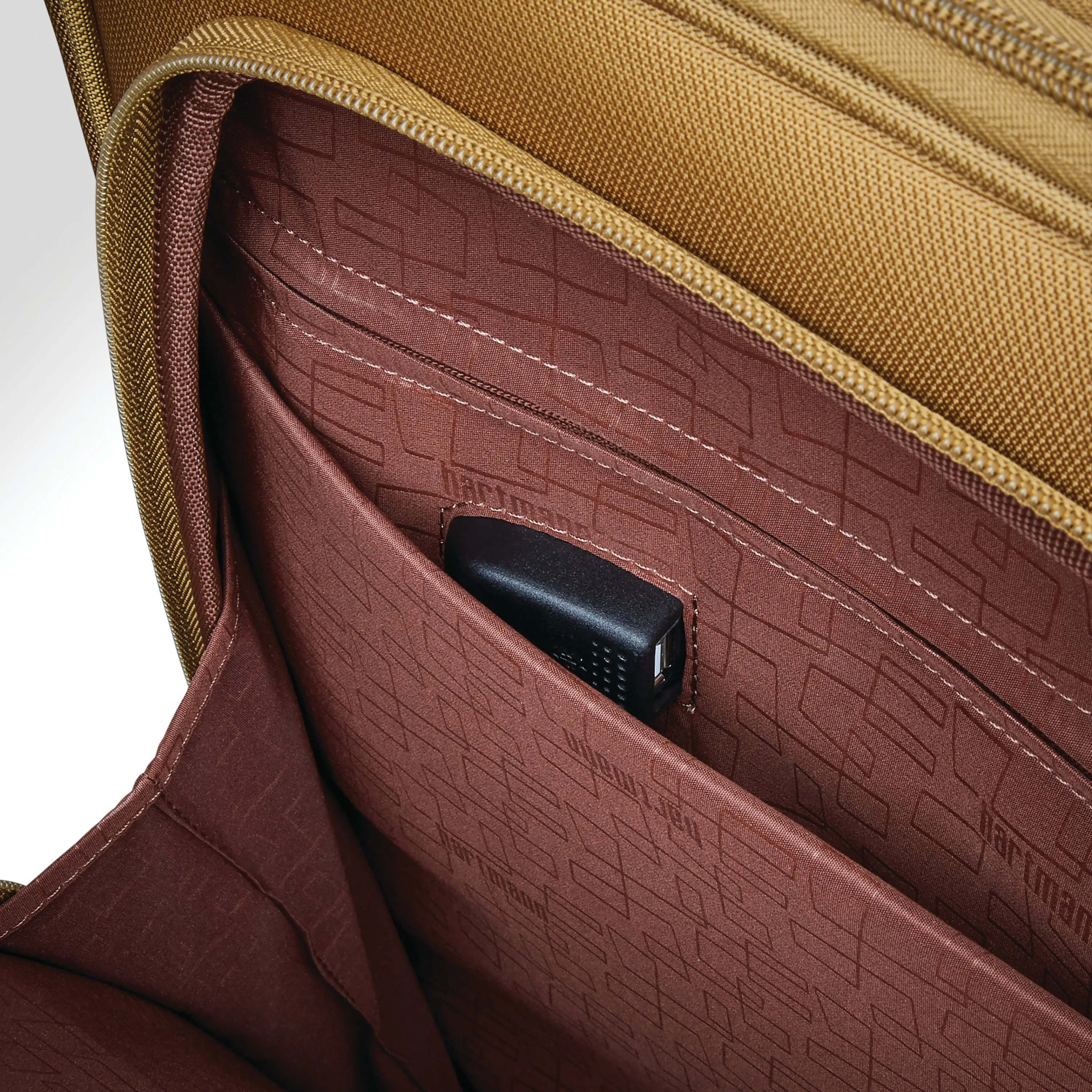 Hartmann Metropolitan 2 Global Carry-On Expandable Spinner