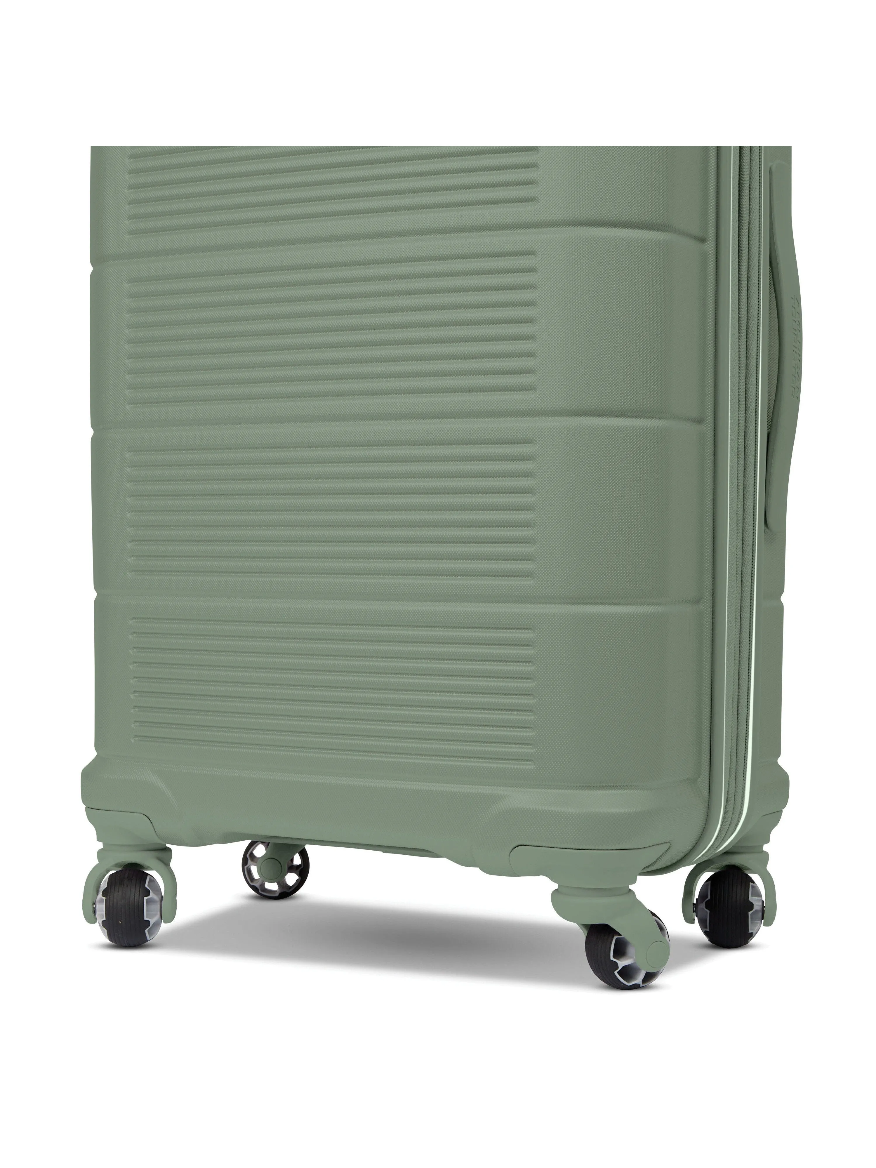 Stratum 2.0 Hardside Medium Spinner 24"