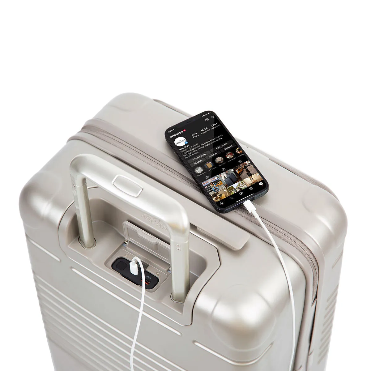 The Zipper Carry-On Max with Front Pocket