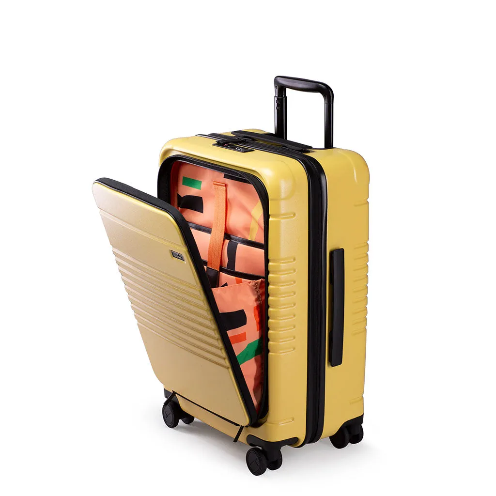 The Zipper Carry-On Max with Front Pocket
