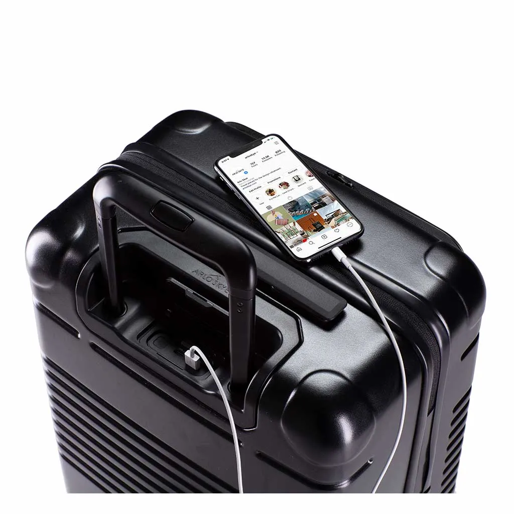 The Zipper Carry-On Max with Front Pocket