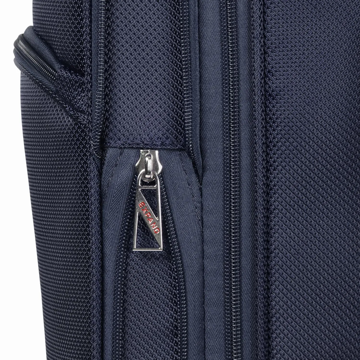 TOTAL TRAVELWARE Everest  29-Inch Large Expandable Softside Spinner