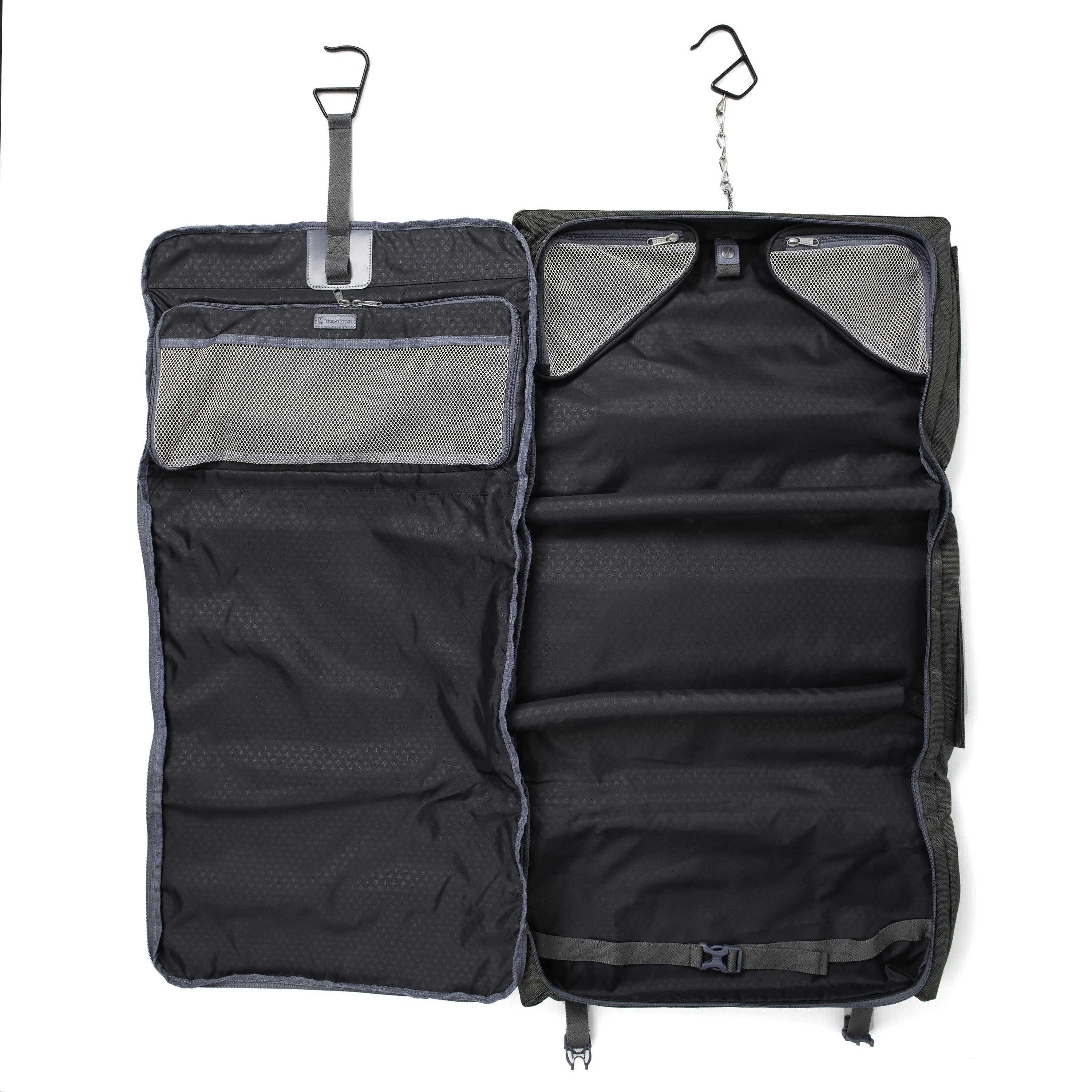TravelPro Platinum Elite Tri-fold Carry-On Garment Bag