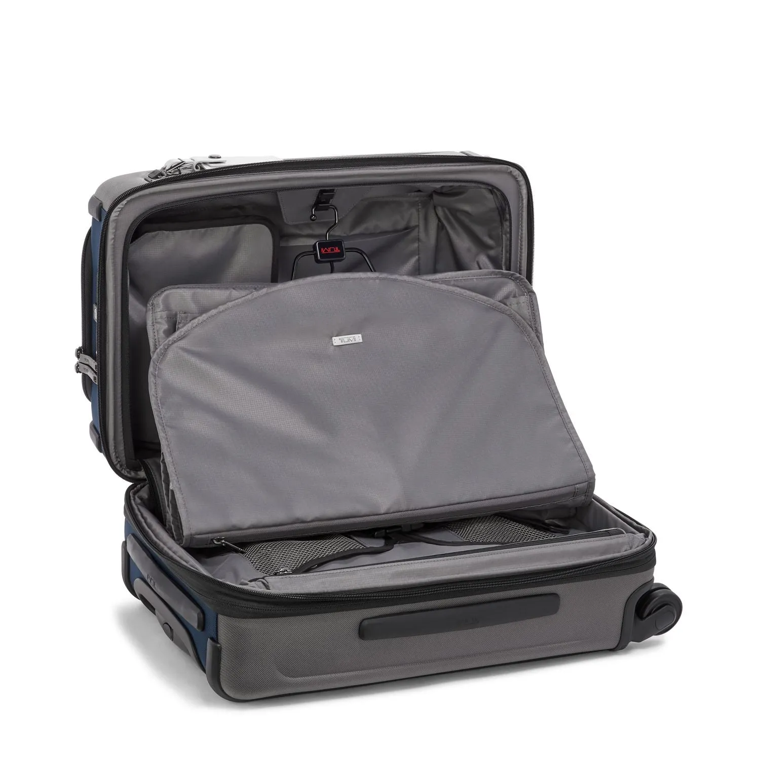 TUMI Alpha 3 International Dual Access 4 Wheel Carry On