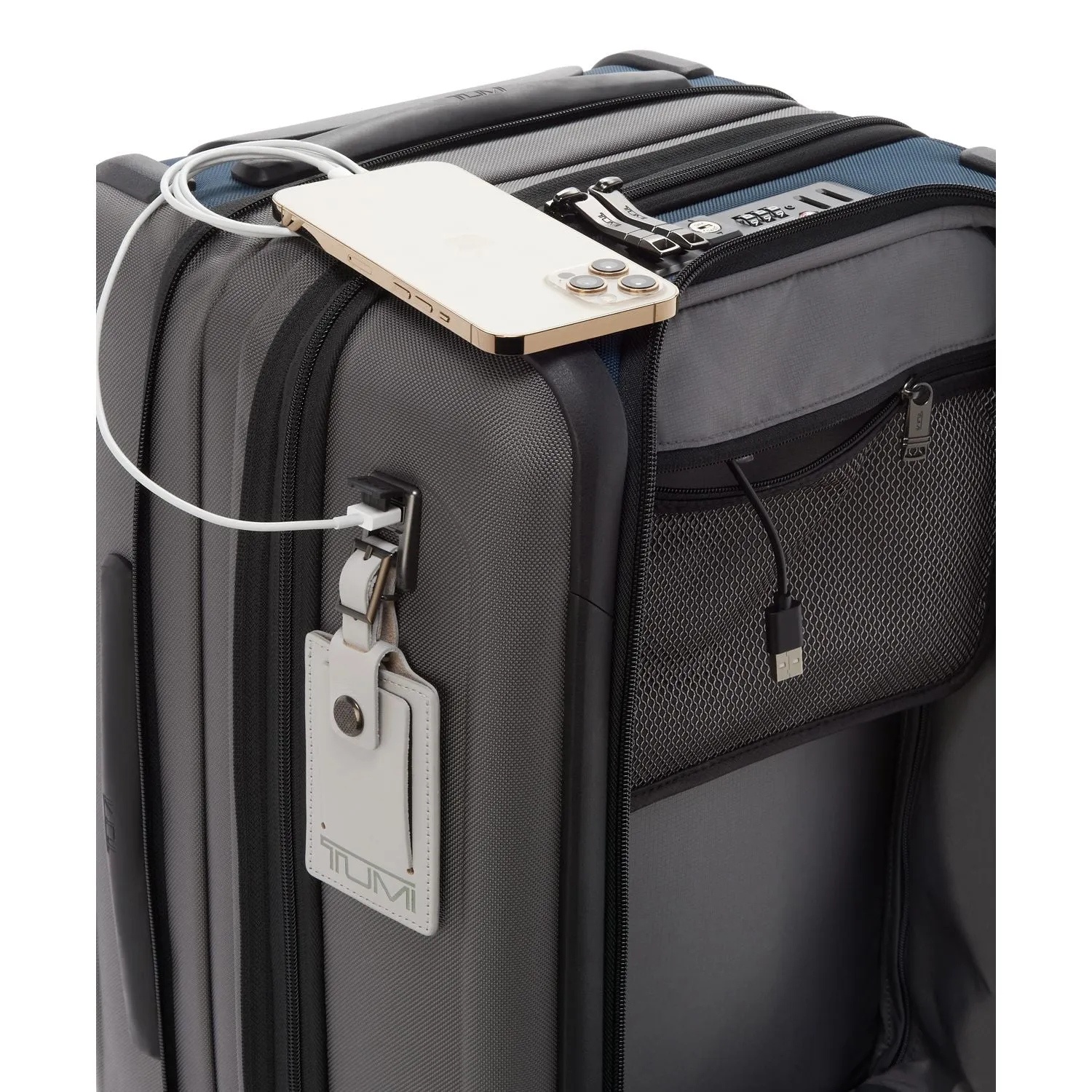 TUMI Alpha 3 International Dual Access 4 Wheel Carry On