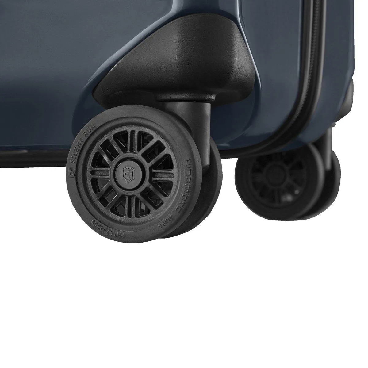 Victorinox Airox Large 4-Wheel Large Luggage